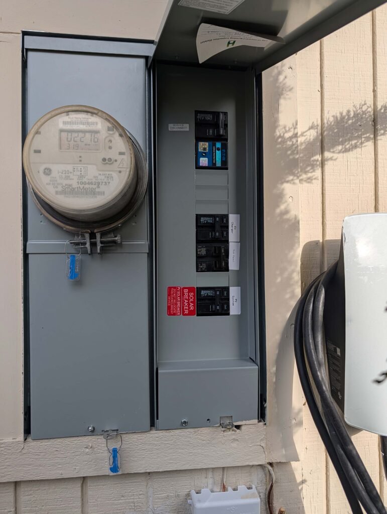 Main electrical panel upgrade by CalPacific Power in Hayward, CA for safer and efficient home electricity